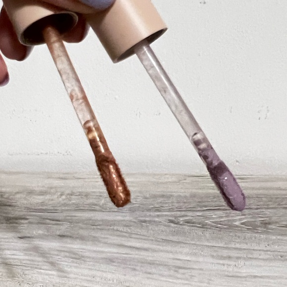 Ilia Liquid Powder Eye Tint - Set of 2 burnt and aster - Picture 7 of 12